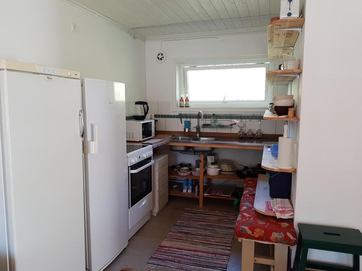 Bed and Breakfast Perenner Pa Bakgarden Motala Exterior foto