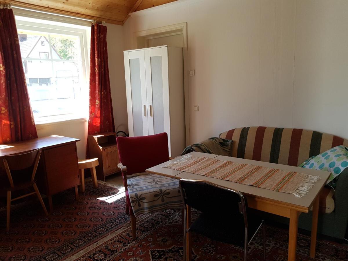 Bed and Breakfast Perenner Pa Bakgarden Motala Exterior foto